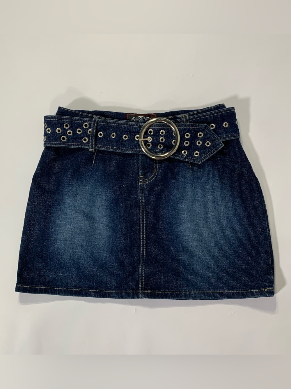 Lazer Jeans Y2K Denim Mini Skirt Grommet Belt Low Rise Stretch Size 3